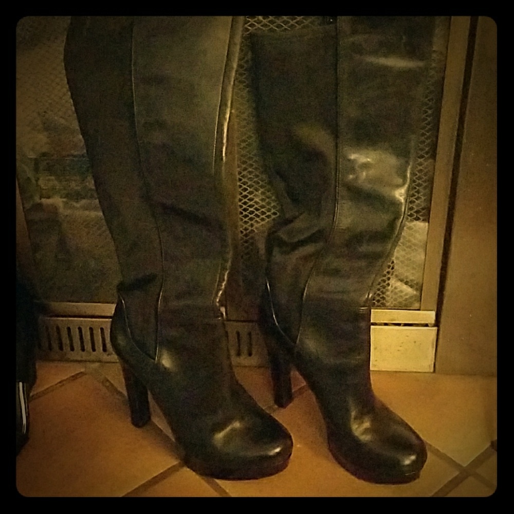 Gianni Binni black platform boot